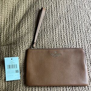 Kate Spade medium zip wristlet pebbled leather warm gingerbread Leila like new!